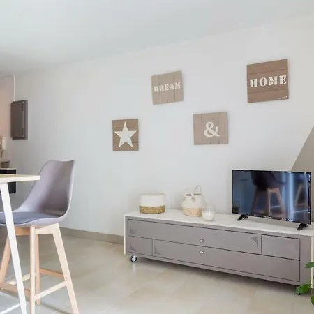 Studio Le 74 Apartamento Nimes